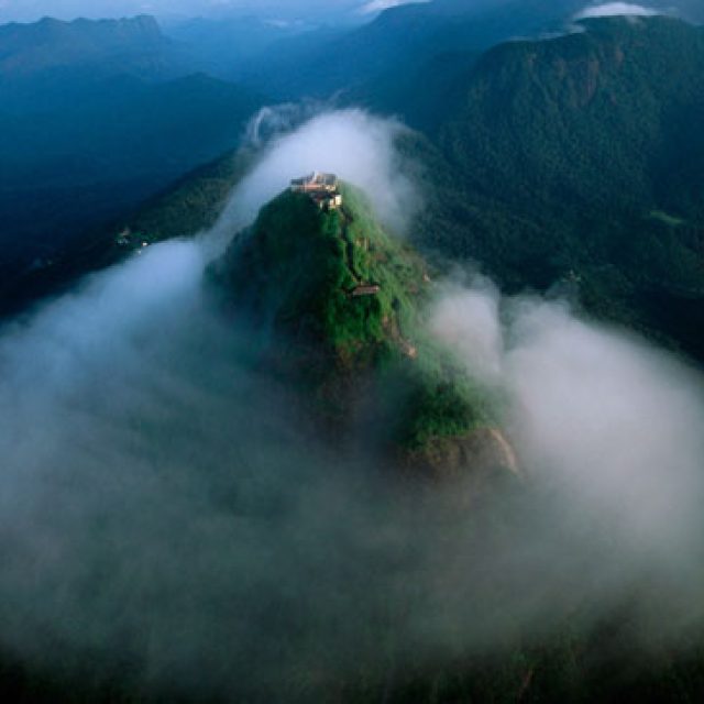 Adam’s Peak Aircraft Tour